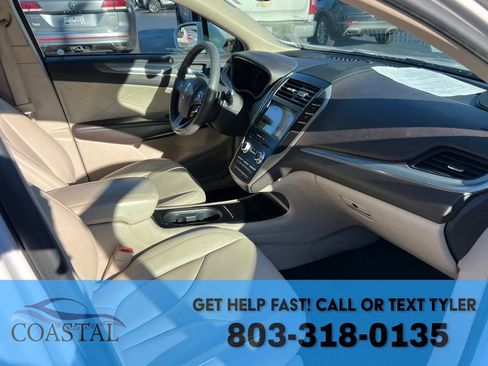 Used 2019 Lincoln MKC Premiere image 16