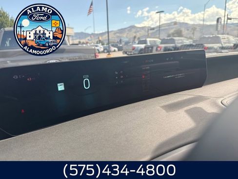 New 2025 Ford Expedition Platinum w/ Stealth Performance Package image 7