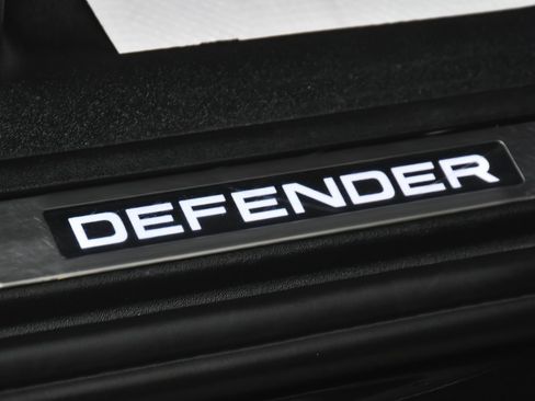 Used 2024 Land Rover Defender 130 X image 14