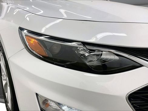 Used 2023 Chevrolet Malibu LT FWD image 30
