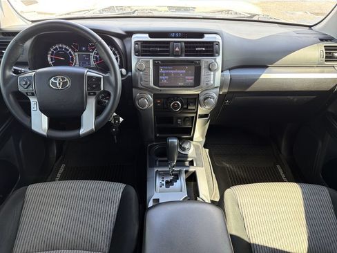 Used 2016 Toyota 4Runner SR5 AWD/4WD image 14