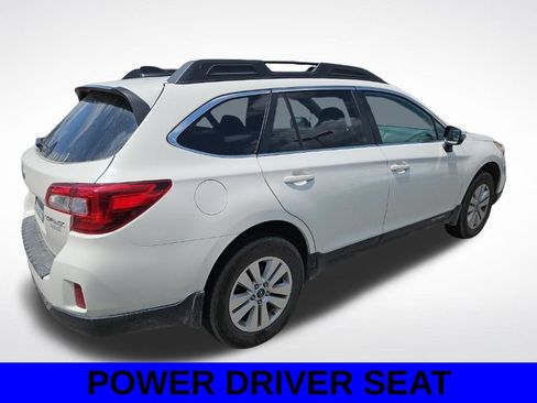 Used 2017 Subaru Outback 2.5i Premium AWD/4WD image 5