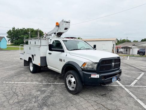 Used 2012 RAM 4500 2WD Regular Cab w/ Cold Weather Group image 3