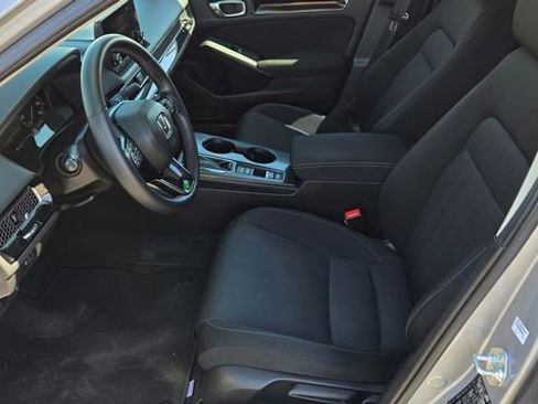 Used 2022 Honda Civic EX image 13
