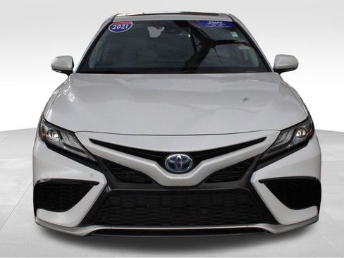 Used 2021 Toyota Camry XSE FWD image 10
