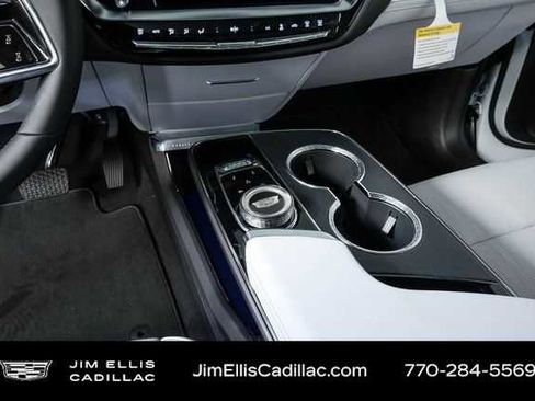 New 2026 Cadillac Lyriq Premium Luxury image 15