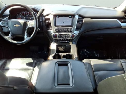 Used 2020 Chevrolet Suburban LT AWD/4WD image 14