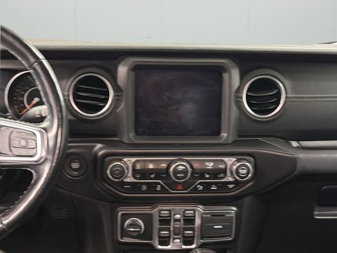 Used 2021 Jeep Gladiator Overland w/ Popular Equipment Package AWD/4WD image 10