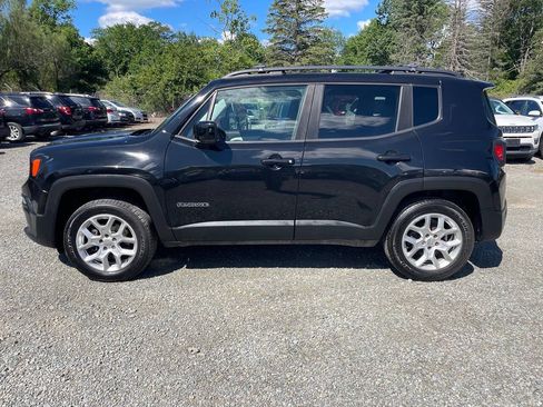Used 2015 Jeep Renegade Latitude AWD/4WD image 8