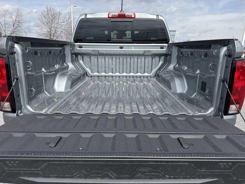 New 2026 Chevrolet Colorado LT RWD image 11