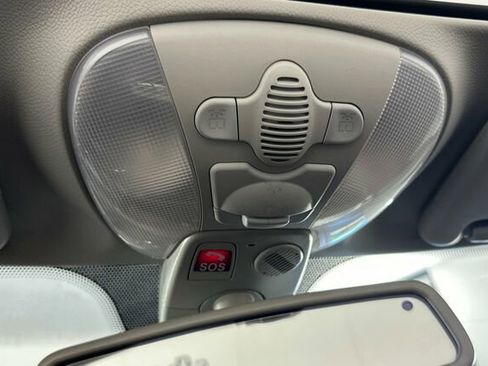 Used 2005 Mercedes-Benz SL 500 image 36