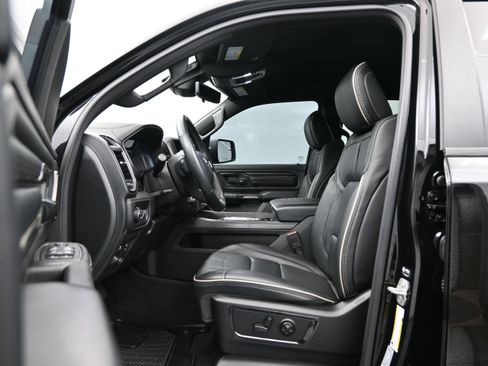 Used 2023 RAM 1500 Limited AWD/4WD image 9