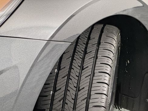 Used 2023 Hyundai Elantra Limited image 48