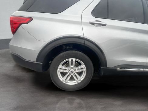 Used 2023 Ford Explorer XLT image 22