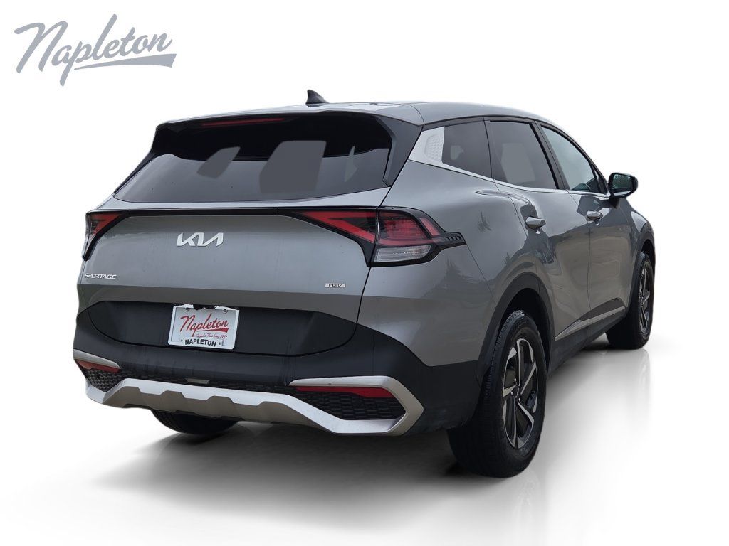 Used 2023 Kia Sportage LX AWD/4WD image 5
