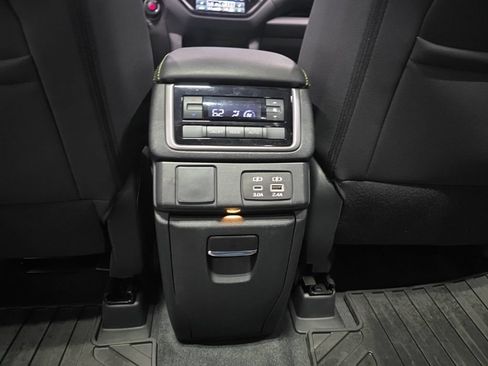 Used 2024 Subaru Ascent Onyx Edition w/ Popular Package Onyx AWD/4WD image 15