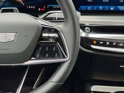 Certified 2024 Cadillac Lyriq Luxury image 10