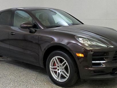 Used 2021 Porsche Macan w/ Premium Package