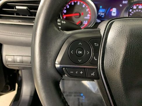 Used 2020 Toyota Camry XSE FWD image 18