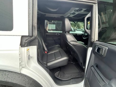 Used 2025 Ford Bronco Badlands AWD/4WD image 44
