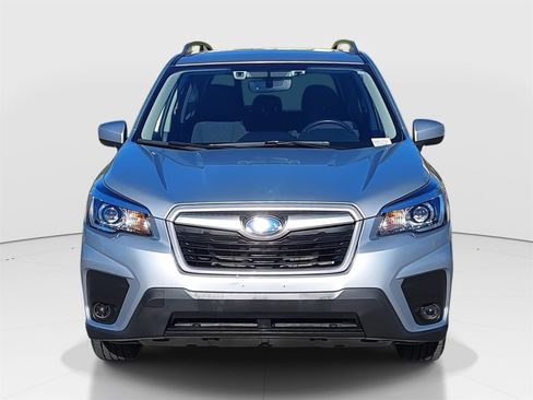 Used 2020 Subaru Forester Premium image 2
