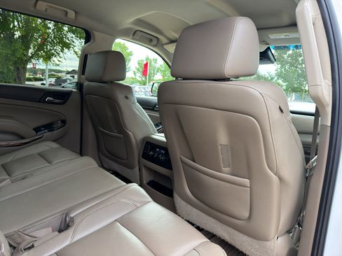 Used 2016 GMC Yukon SLT RWD image 18