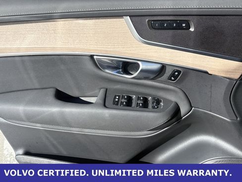 Certified 2025 Volvo XC90 B6 Plus image 25