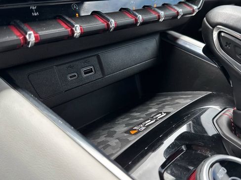 Used 2023 GMC Canyon AT4X AWD/4WD image 12