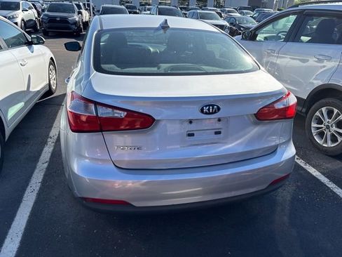 Used 2015 Kia Forte LX w/ Popular Package image 5