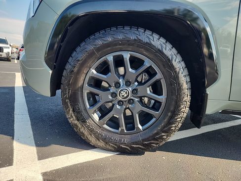 Used 2025 Toyota Sequoia Platinum AWD/4WD image 13