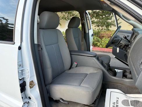 Used 2006 Dodge Dakota SLT w/ Sport Appearance Group image 51