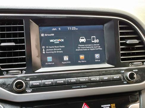 Used 2018 Hyundai Elantra Value Edition FWD image 21