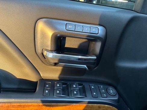 Used 2019 Chevrolet Silverado 2500 High Country w/ Duramax Plus Package AWD/4WD image 17