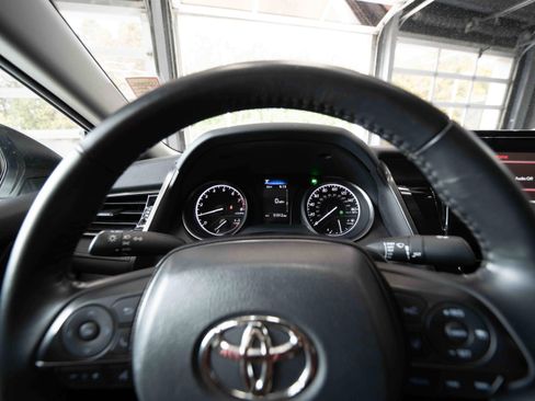 Used 2024 Toyota Camry SE FWD image 15