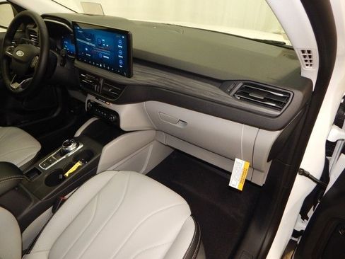 New 2026 Ford Escape Platinum w/ Premium Technology Package image 19