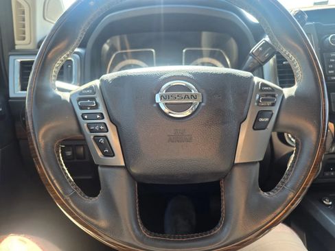 Used 2017 Nissan Titan Platinum Reserve AWD/4WD image 23