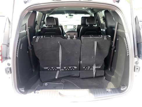 Used 2026 Chrysler Pacifica Select FWD image 57