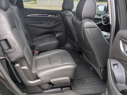 Used 2021 Buick Enclave Avenir w/ Avenir Technology Package AWD/4WD image 25
