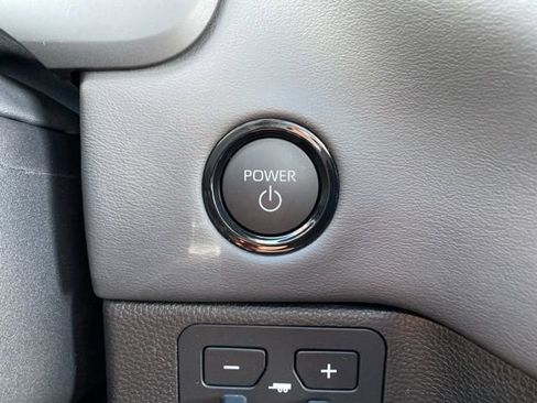 New 2026 Toyota Tundra Platinum AWD/4WD image 9
