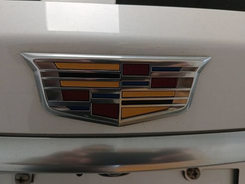 Used 2022 Cadillac XT6 Premium Luxury w/ Technology Package AWD/4WD image 28