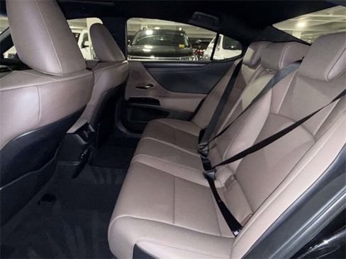 Certified 2023 Lexus ES 350 w/ Premium Package image 18