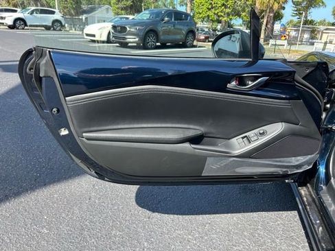 New 2026 MAZDA MX-5 Miata RF Grand Touring RWD image 7