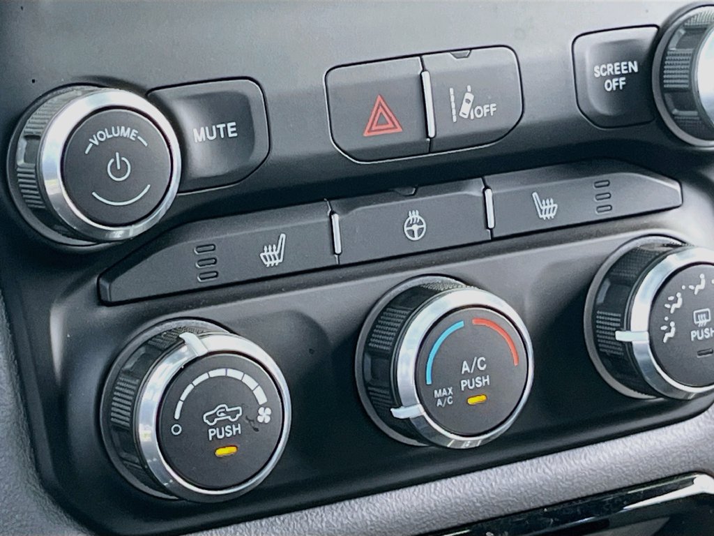 Certified 2024 RAM 1500 Big Horn RWD image 19