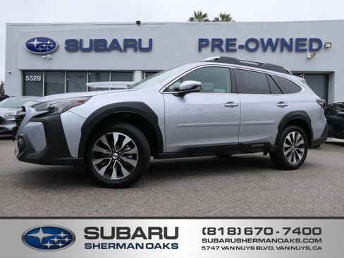 Certified 2025 Subaru Outback Touring AWD/4WD image 1