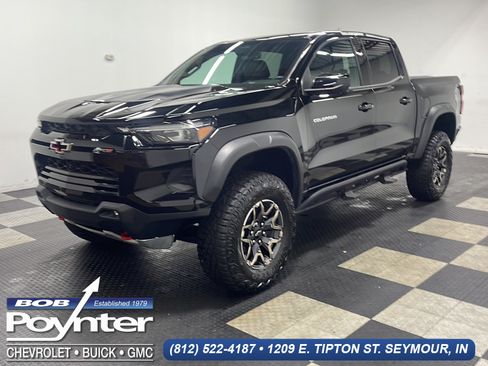 Used 2025 Chevrolet Colorado ZR2 w/ Technology Package AWD/4WD image 1