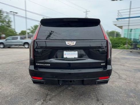 Used 2023 Cadillac Escalade Sport AWD/4WD image 7