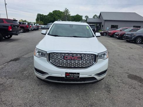 Used 2019 GMC Acadia Denali w/ Technology Package FWD image 1