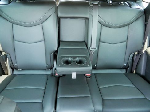 Used 2024 Cadillac XT5 Sportv w/ LPO, Floor Liner Package AWD/4WD image 11