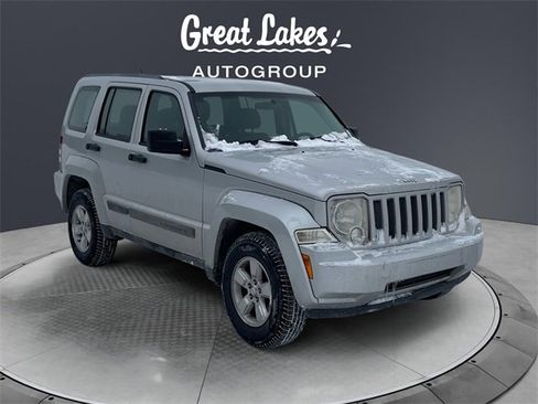 Used 2012 Jeep Liberty Sport image 7