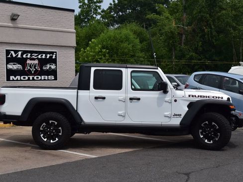 Used 2026 Jeep Gladiator Rubicon AWD/4WD image 4